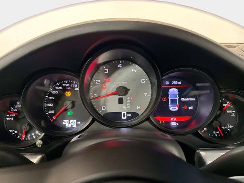 Used 2018 Porsche 911 Carrera S RWD image 37