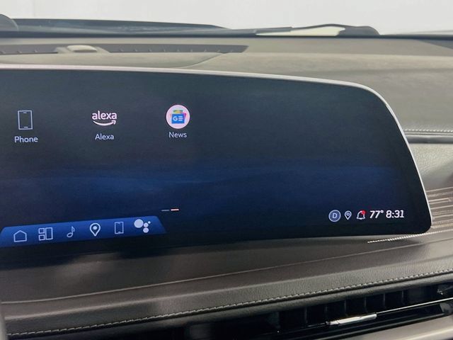 Used 2024 Cadillac XT4 Premium Luxury AWD/4WD image 13