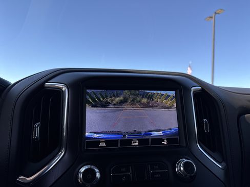 Used 2021 GMC Sierra 1500 AT4 image 25