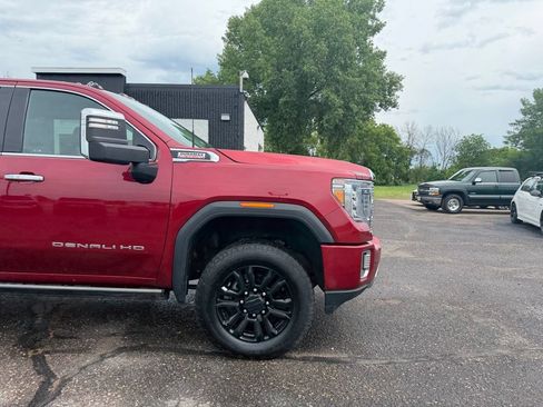 Used 2022 GMC Sierra 2500 Denali w/ Denali Ultimate Package AWD/4WD image 2