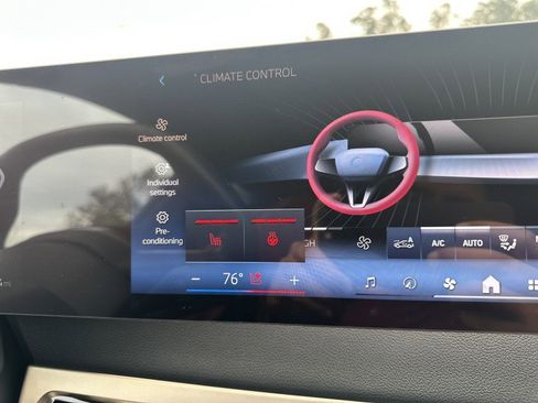 Certified 2025 BMW iX xDrive50 image 23