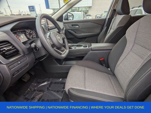 Used 2021 Nissan Rogue SV image 13