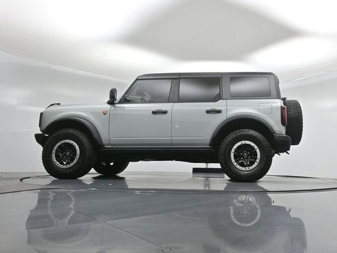 Used 2024 Ford Bronco Badlands w/ Sasquatch Package image 54