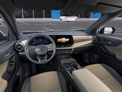 New 2025 Chevrolet Equinox ACTIV w/ Safety and Technology Package image 15