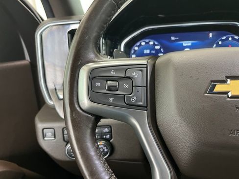 Used 2022 Chevrolet Silverado 1500 LTZ AWD/4WD image 6