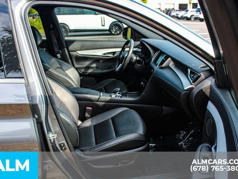 Used 2021 INFINITI QX50 Luxe w/ Appearance Package FWD image 19