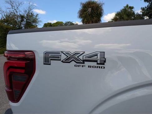Used 2025 Ford F150 Lariat w/ Equipment Group 502A High AWD/4WD image 13