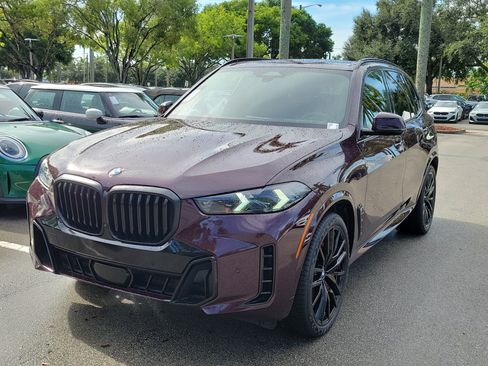 Used 2024 BMW X5 sDrive40i w/ M Sport Package RWD image 2
