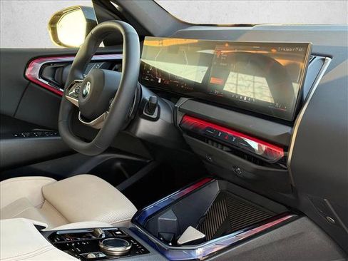 Used 2025 BMW X3 xDrive30i w/ Convenience Package image 22