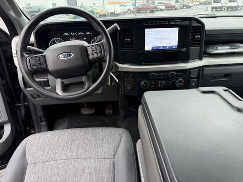Used 2023 Ford F250 XL w/ STX Appearance Package AWD/4WD image 2