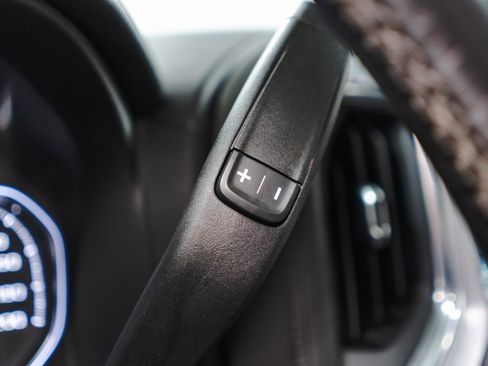 Used 2023 GMC Sierra 2500 SLT w/ SLT Convenience Package image 21