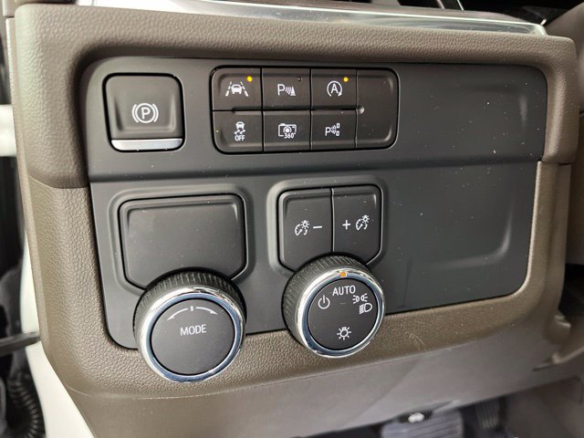 Used 2025 Chevrolet Tahoe LT RWD image 30