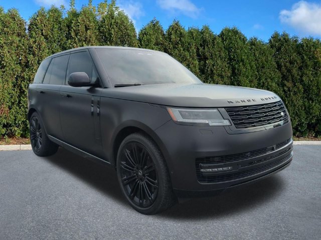 Used 2024 Land Rover Range Rover SE AWD/4WD image 3