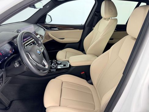 Used 2024 BMW X3 xDrive30i w/ Premium Package AWD/4WD image 5