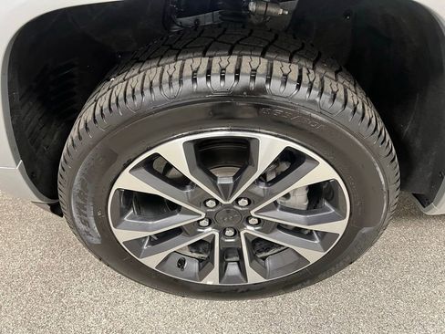 Used 2023 Jeep Grand Cherokee Overland AWD/4WD image 20
