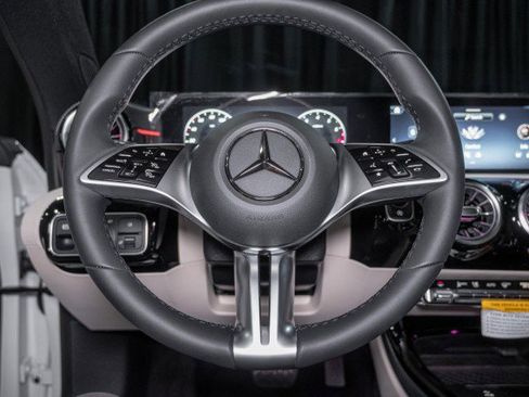 New 2025 Mercedes-Benz CLA 250 image 21