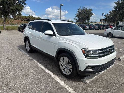 Used 2020 Volkswagen Atlas SE w/ Towing Package FWD image 7