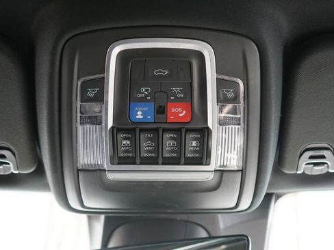 Used 2021 RAM 1500 Limited AWD/4WD image 29