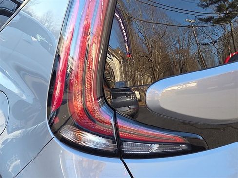 Used 2023 Kia Soul GT-Line image 10