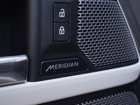 Used 2022 Land Rover Defender 110 S image 17