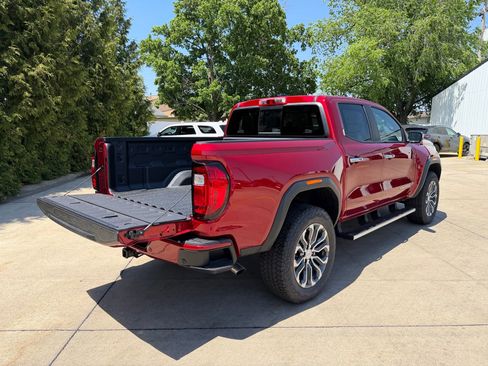 New 2026 GMC Canyon Denali AWD/4WD image 32
