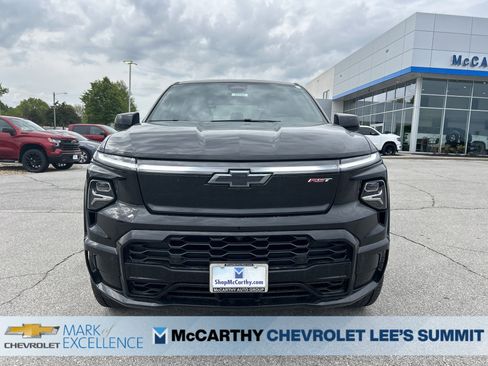 New 2024 Chevrolet Silverado EV RST image 2