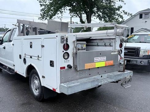 Used 2017 Ford F250 XL w/ Power Equipment Group RWD image 3