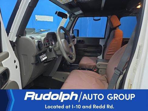 Used 2008 Jeep Wrangler Unlimited Rubicon w/ Dual Top Group AWD/4WD image 11
