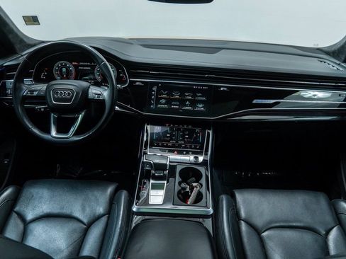Used 2021 Audi Q8 Prestige image 23