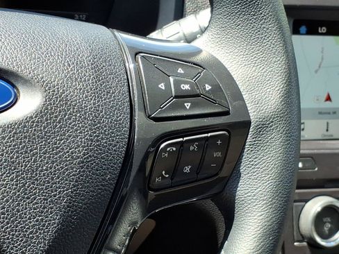 Used 2018 Ford Explorer XLT w/ Equipment Group 202A AWD/4WD image 23