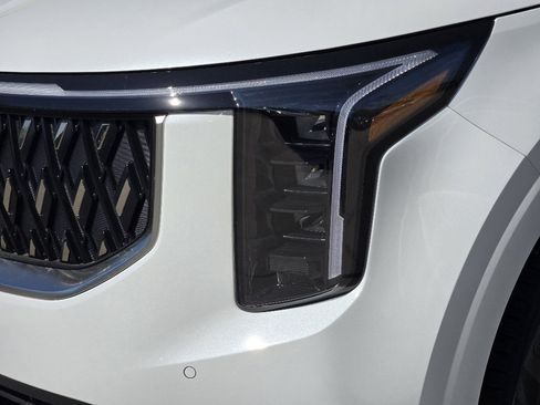 New 2026 Kia Carnival EX image 6