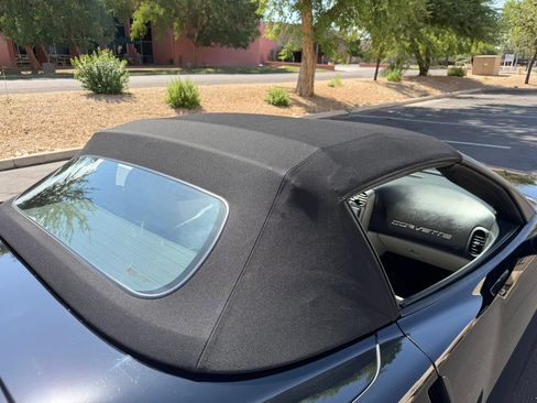 Used 2006 Chevrolet Corvette Convertible w/ Preferred Equipment Group RWD image 27