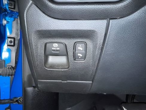 Used 2023 RAM 1500 Big Horn AWD/4WD image 30
