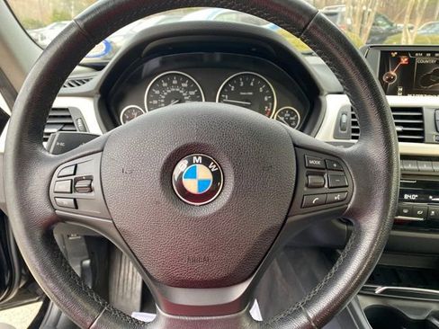 Used 2017 BMW 320i xDrive Sedan image 8