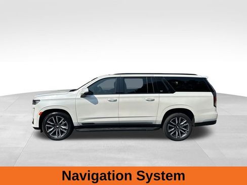 Used 2021 Cadillac Escalade ESV Sport image 2