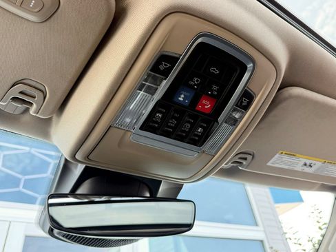 Used 2019 RAM 1500 Laramie AWD/4WD image 49