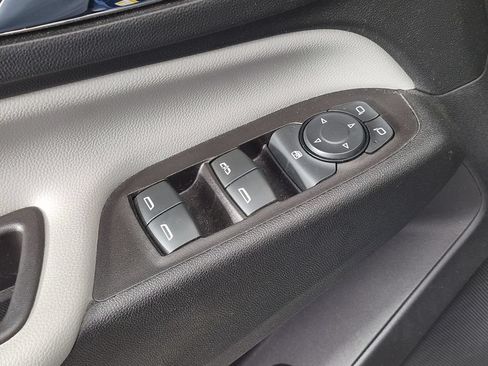 Used 2020 Chevrolet Equinox LT FWD image 13