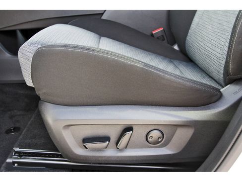 Certified 2023 Nissan Rogue SV FWD image 23