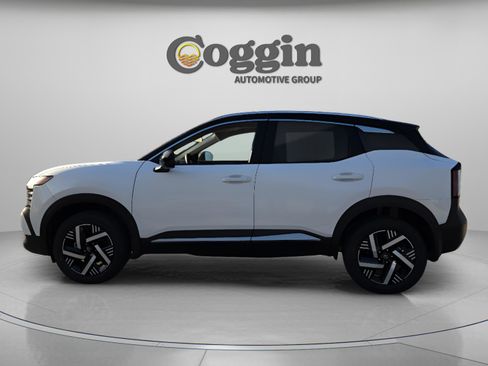 New 2026 Nissan Kicks SV image 3