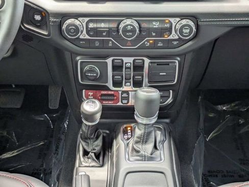 New 2026 Jeep Gladiator Rubicon AWD/4WD image 19