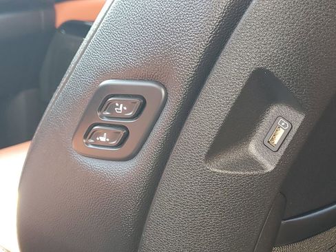 Used 2022 Kia Carnival SX Prestige image 13