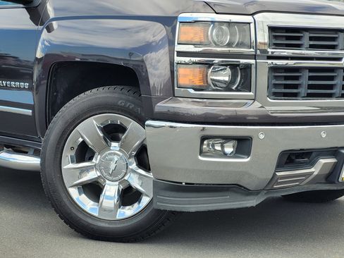 Used 2014 Chevrolet Silverado 1500 LTZ Z71 w/ LTZ Plus Package AWD/4WD image 3