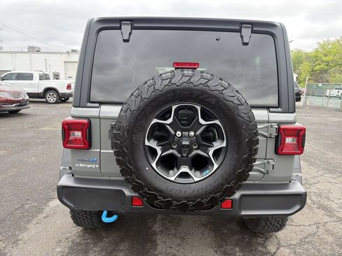 Used 2023 Jeep Wrangler Unlimited Rubicon 4xe w/ Cold Weather Group AWD/4WD image 4