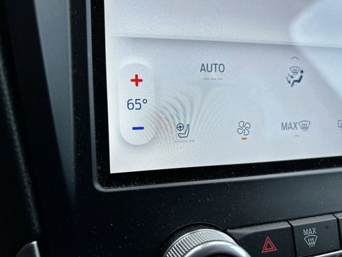 Used 2022 Ford Edge SEL w/ Convenience Package AWD/4WD image 18