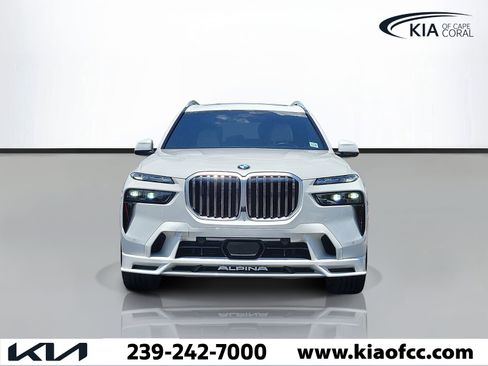 Used 2024 BMW ALPINA XB7 AWD/4WD image 2