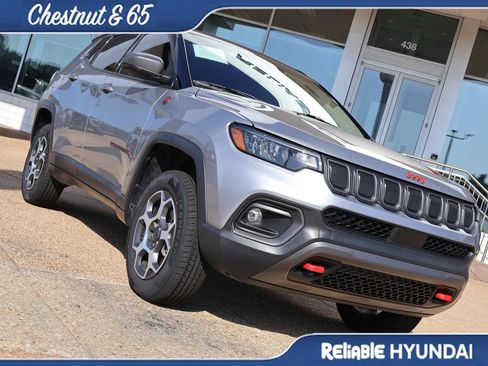 Used 2022 Jeep Compass Trailhawk w/ Trailhawk Convenience Group AWD/4WD image 7
