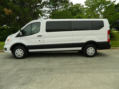 Used 2022 Ford Transit 350 XLT RWD image 4
