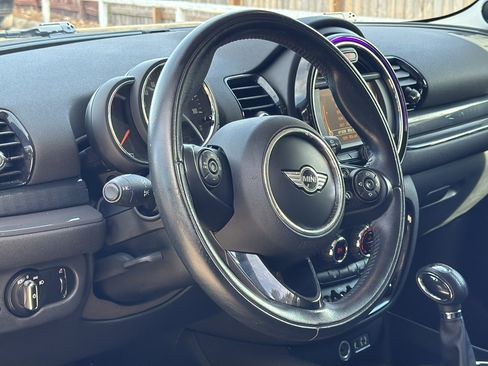Used 2016 MINI Cooper Clubman image 10