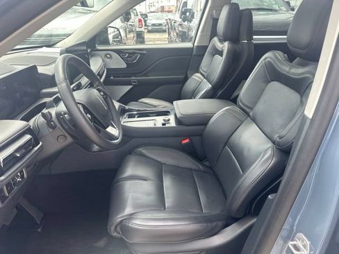 Used 2025 Lincoln Aviator Reserve w/ Equipment Group 201A AWD/4WD image 6