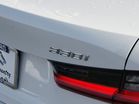 Used 2025 BMW 330i xDrive Sedan image 10